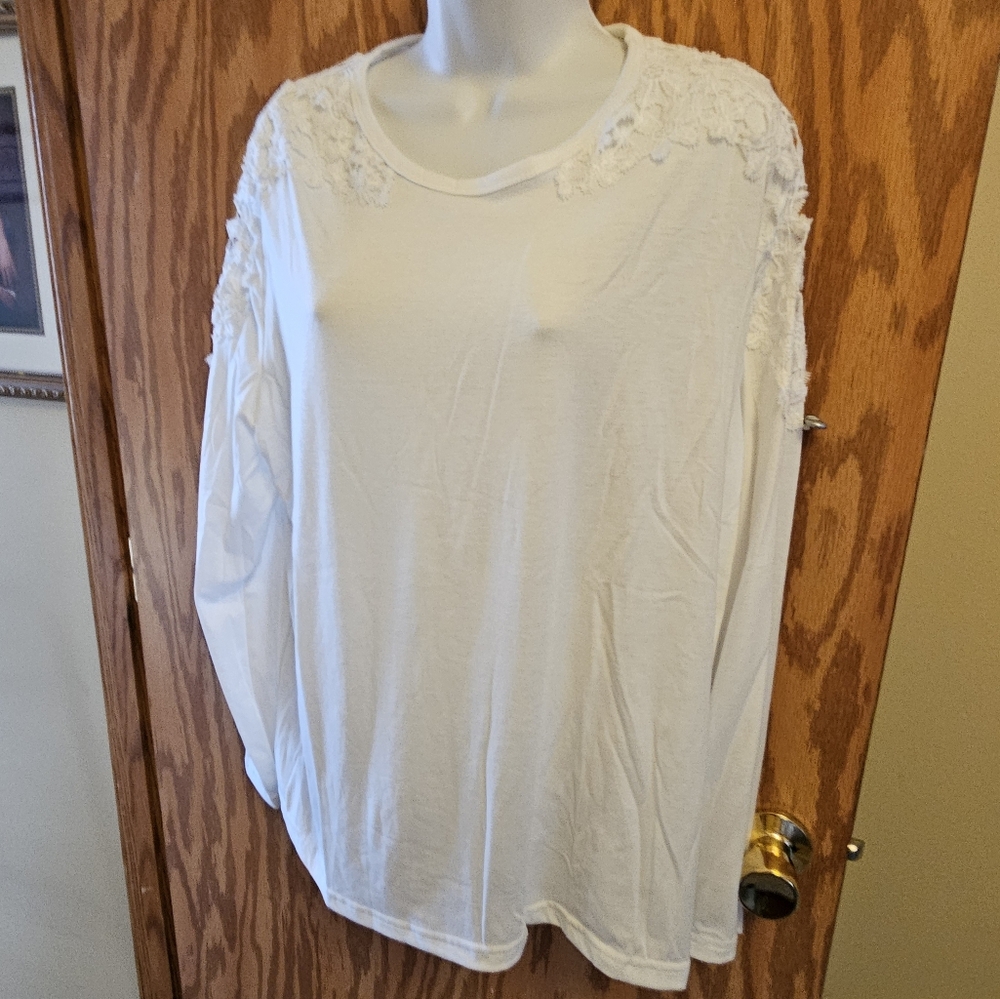 NewTop Size 3x Woman's New